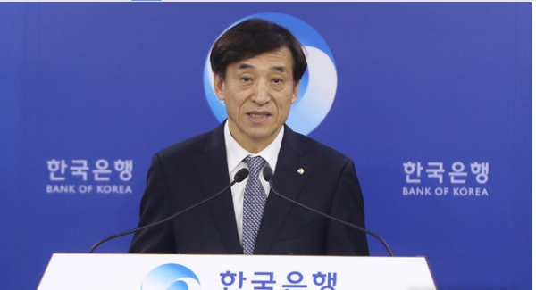 ▲이주열 한국은행 총재. 한은은 올해도, 내년도 경제가 지난해처럼 어려울 것으로 전망했다.
