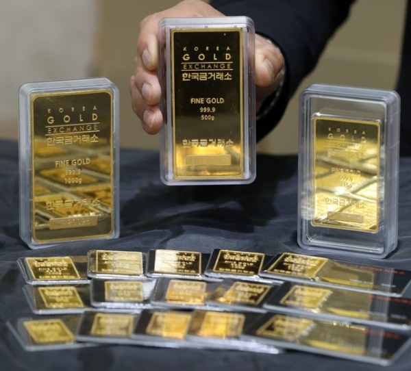 ▲사상 최고가를 경신한 금값이 국제 정세와 안전자산 선호심리로 더 오를 가능성이 예건되고 있다.