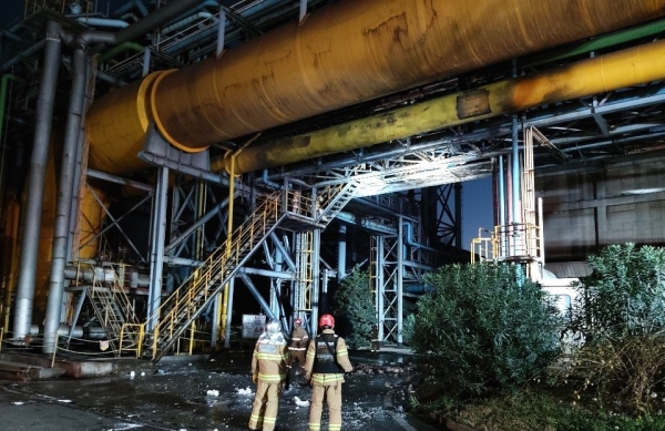 ▲24일 폭발로 3명의 근로자가 숨진 포스코 광양제철소 사고현장 모습.