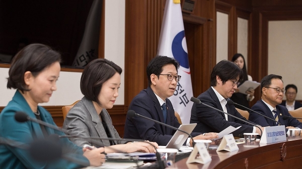 ▲배경훈 부총리 겸 과학기술정보통신부 장관이 30일 서울 종로구 정부서울청사 본관 영상회의실에서 열린 '제13회 과학기술관계장관회의'에서 발언하고 있다. 연합뉴스